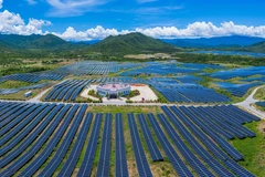 Phát triển bền vững năng lượng xanh, năng lượng tái tạo thích ứng với biến đổi khí hậu là một trong những chủ trương lớn của Đảng và Nhà nước. (Ảnh: Công Thử/TTXVN )
