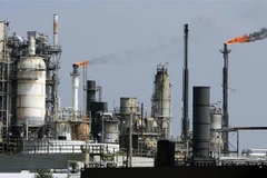 Một cơ sở lọc dầu ở Texas, Mỹ. (Ảnh: AFP/TTXVN)