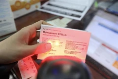 Thuốc Molnupiravir Stella 400mg (Molnupiravir 400 mg) điều trị COVID-19. (Ảnh: Minh Quyết/TTXVN)