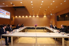 Thủ tướng Phạm Minh Chính tiếp một số doanh nghiệp hàng đầu Luxembourg. (Ảnh: Dương Giang/TTXVN)