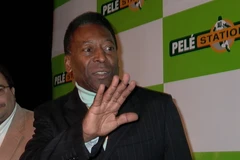 Vua bóng đá Pele tại buổi họp báo. (Nguồn: Mạnh Hùng/Vietnam+)