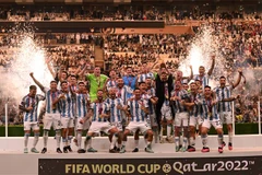 Giây phút đăng quang vô địch World Cup 2022 đội tuyển Argentina. (Ảnh: AFP/TTXVN)