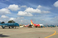 Các hãng hàng không tăng cường các chuyến bay nội địa để đáp ứng nhu cầu đi lại của người dân. (Ảnh: Việt Hùng/Vietnam+)