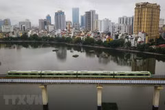 Tuyến đường sắt Cát Linh-Hà Đông đã được đưa vào khai thác và vận hành thương mại. (Ảnh: Thành Đạt/TTXVN)