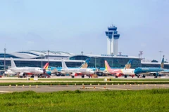 Bộ Giao thông Vận tải đã tiếp tục xây dựng kế hoạch phục hồi đường bay nội địa. (Ảnh: CTV/Vietnam+)