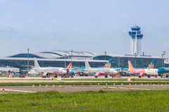 Máy bay của các hãng hàng không tại sân bay Tân Sơn Nhất. (Ảnh: CTV/Vietnam+)