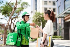 Grab mở lại dịch vụ giao đồ ăn (GrabFood) tại Hà Nội. (Ảnh: Grab)