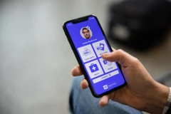 Ứng dụng sức khỏe điện tử IATA Travel Pass có thể coi là chìa khóa mở cửa biên giới, tạo điều kiện cho hành khách đi lại thuận lợi giữa các quốc gia. (Ảnh: Vietjet cung cấp)