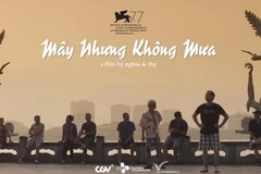 Poster của bộ Mây nhưng không mưa (Nguồn: Đoàn phim cung cấp) 