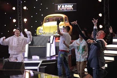 Rap Việt tập đầu nhanh chóng đạt top 1 trending Youtube (ảnh: HTV2)