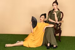 [Photo] Kiều Loan-Đỗ Mỹ Linh quảng bá văn hóa trà và tơ lụa Việt Nam