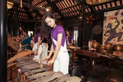 [Photo] Top 45 thí sinh Hoa hậu Hoàn vũ Việt Nam quảng bá văn hóa Việt