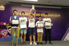 Nhóm Giải Nhất hạng mục 13-18 tuổi. (Ảnh: CTV/Vietnam+)