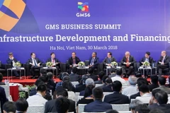 Các đại biểu tại phiên thảo luận chuyên đề: "Phát triển cơ sở hạ tầng và Tài chính cho cơ sở hạ tầng". (Ảnh: TTXVN)