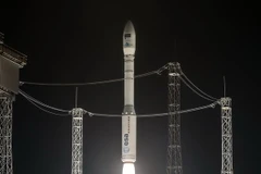 Tên lửa đẩy Vega rời bệ phóng ở Kourou ngày 22/6. (Nguồn: AFP/TTXVN)