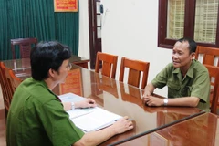 Hà Nội: Triệt phá cơ sở chuyên sản xuất biển kiểm soát giả