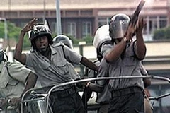 Việt Nam kêu gọi giải quyết bất đồng tại Zimbabwe