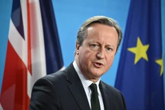 Ngoại trưởng Anh David Cameron phát biểu trong cuộc họp báo ở Berlin (Đức) ngày 7/3/2024. (Ảnh: AFP/TTXVN)