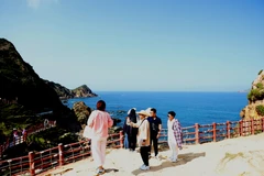 Khám phá vẻ đẹp kỳ vỹ, hoang sơ tại thắng cảnh Eo Gió Quy Nhơn