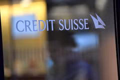 Biểu tượng Credit Suisse tại một chi nhánh ở Geneva (Thụy Sĩ). (Ảnh: THX/TTXVN)