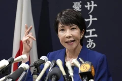 Bà Sanae Takaichi phát biểu tại cuộc họp báo ở Tokyo. (Nguồn: Bloomberg/The Japan Times)