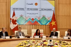 Đoàn Canada tham dự Kỳ họp thứ hai Ủy ban Hỗn hợp Việt Nam-Canada, tại Hà Nội chiều 27/3/2024. (Ảnh: Trần Việt/TTXVN)