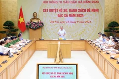 Phó Thủ tướng thường trực Nguyễn Hòa Bình chủ trì họp xét duyệt hồ sơ, danh sách đề nghị đặc xá năm 2024. (Ảnh: Phạm Kiên/TTXVN)