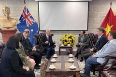 Đại sứ Việt Nam tại Australia Phạm Hùng Tâm tiếp đoàn đại biểu Hội đồng Kinh doanh Australia-Việt Nam. (Ảnh: TTXVN phát)