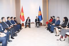 Chiều 28/8/2024, Thượng tướng Lương Tam Quang, Ủy viên Bộ Chính trị, Bộ trưởng Bộ Công an gặp song phương Tổng Thư ký ASEAN Kao Kim Hourn. (Ảnh: Xuân Tú/TTXVN)