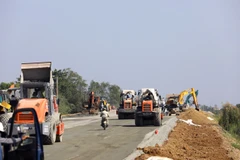 Cao tốc đường bộ Tân Phú- Bảo Lộc. (Nguồn: TTXVN)