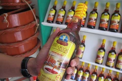 Sản phẩm nước mắm truyền thống của Phú Quốc. (Ảnh: Đức Duy/Vietnam+)