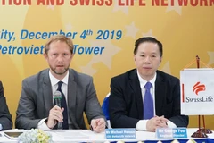 Ông Michael Hansen, Tổng giám đốc Swiss Life Network phát biểu tại Lễ công bố Thỏa thuận hợp tác. (Ảnh: PV/Vietnam+)