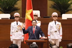 Thủ tướng Phạm Minh Chính tuyên thệ trước Quốc hội, đồng bào và cử tri cả nước. (Ảnh: Trọng Đức/TTXVN)