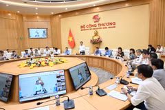 Bộ trưởng Nguyễn Hồng Diên chủ trì hội nghị giao ban dự án đường dây 500kV mạch 3. (Ảnh: Đức Duy/Vietnam+)