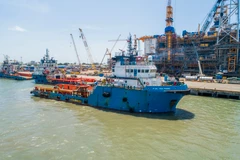 Tàu dịch vụ của PTSC. (Ảnh: PV/Vietnam+)