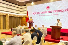 Phiên họp báo do Văn phòng Chính phủ tổ chức chiều 3/4. (Ảnh: Đức Duy/Vietnam+)