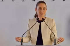 Tổng thống Mexico Claudia Sheinbaum phát biểu tại một buổi họp báo tại Mexico City. (Ảnh: Getty Images/TTXVN)