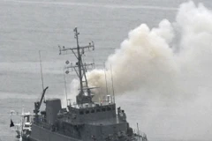 Hiện trường vụ cháy trên tàu quét mìn của Nhật Bản