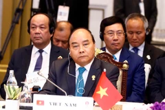 Thủ tướng dự Phiên toàn thể Hội nghị cấp cao ASEAN lần thứ 34