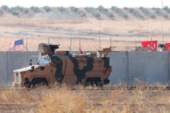 Mỹ và Thổ Nhĩ Kỳ tuần tra chung trên đất Syria. (Nguồn: aljazeera)