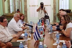 Ngoại trưởng Canada Chrystia Freeland thảo luận với người đồng cấp Cuba Bruno Rodriguez. (Nguồn: Reuters)