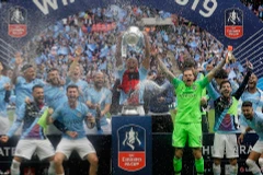 Manchester City vôi địch FA Cup.