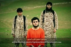 Tổ chức IS tung đoạn video trẻ 12 tuổi hành quyết một người Israel