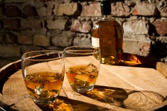 Rượu whisky - "Gà đẻ trứng vàng" của nền kinh tế nước Anh