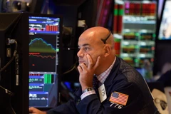 Một nhà đầu tư trên sàn chứng khoán New York, ngày 24/8. (Nguồn: AFP)