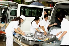 Tổ y tế phục vụ dịp Đại lễ 1.000 năm Thăng Long-Hà Nội. (Ảnh: Dương Ngọc/TTXVN)