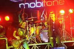 RockStorm 2014 "đốt cháy" hơn 10.000 khán giả xứ Tây Đô