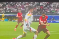 Kai Havertz bị chê cười vì pha đảo chân lỗi khi đối đầu hậu vệ Thụy Sĩ