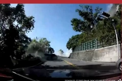 Động đất ở Đài Loan: Đá từ trên núi đè bẹp xe ôtô như trong phim thảm họa