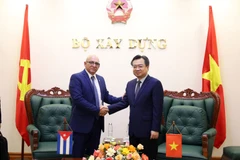Bộ trưởng Nguyễn Thanh Nghị tiếp Bộ trưởng Bộ Xây dựng Cuba René Mesa Villafaña (Nguồn: Bộ Xây dựng)